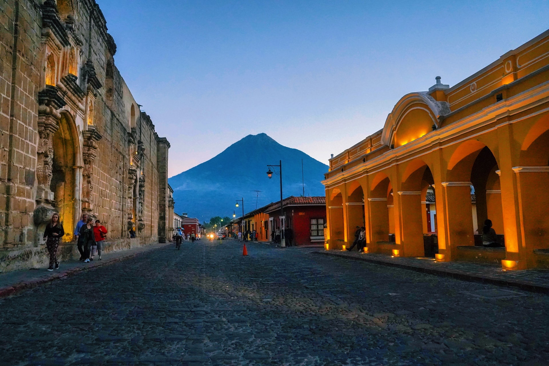 Hermosa calle del Centro de Guatemala