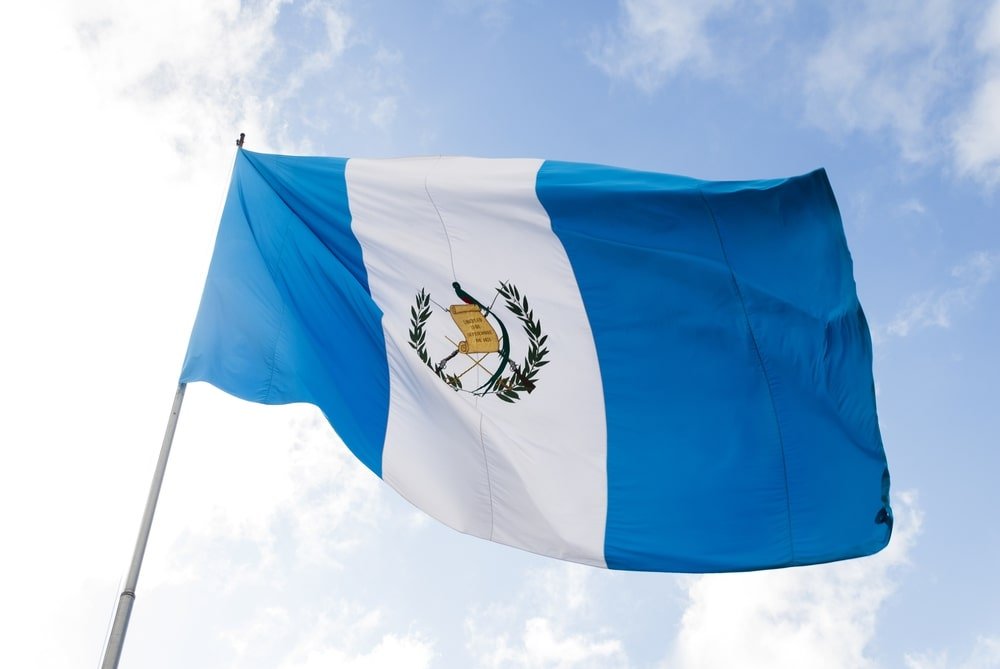 El quetzal, el ave de la bandera de Guatemala